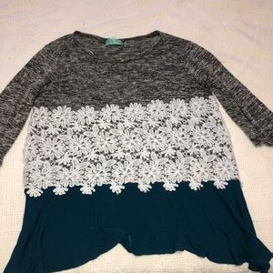 Filly Flair Boutique Women’s top Size xl